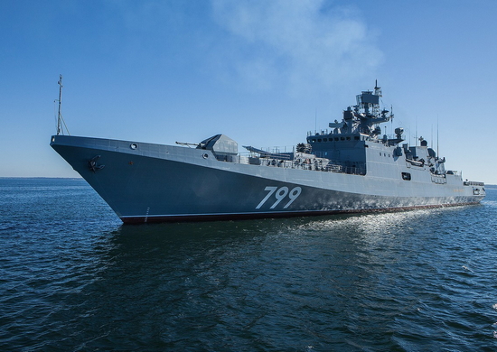 Экипажи фрегатов Черноморского флота отработали совместные действия в составе корабельной ударной группы