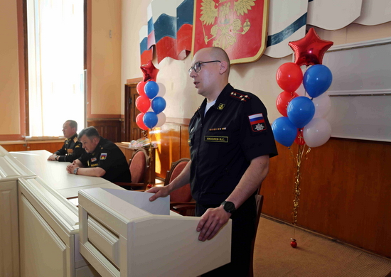 Командующий Балтийским флотом поздравил военных медиков с предстоящим профессиональным праздником