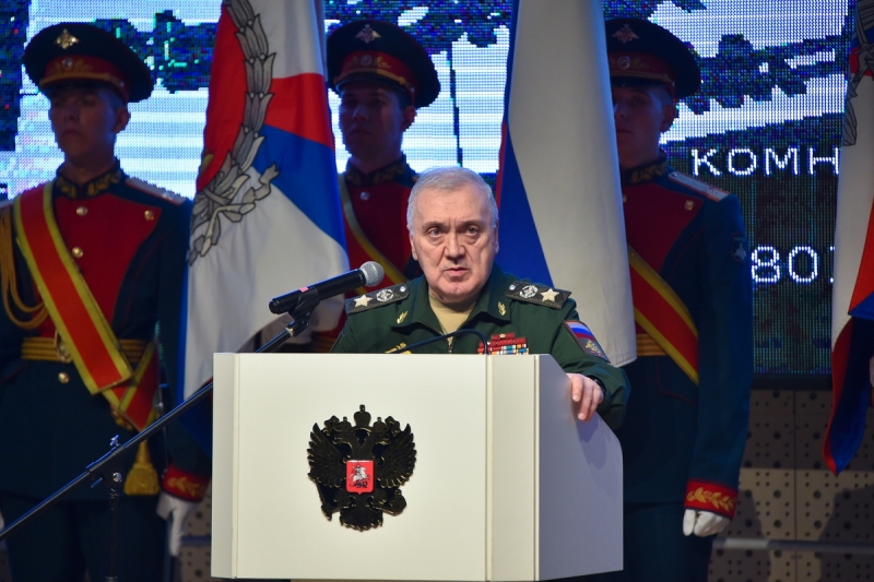 Первый замминистра обороны Руслан Цаликов поздравил коллектив госпиталя им. Вишневского с 55-летием