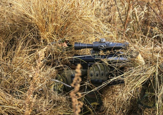 Снайперы ЮВО уничтожили беспилотную авиацию «противника» в горах Чечни