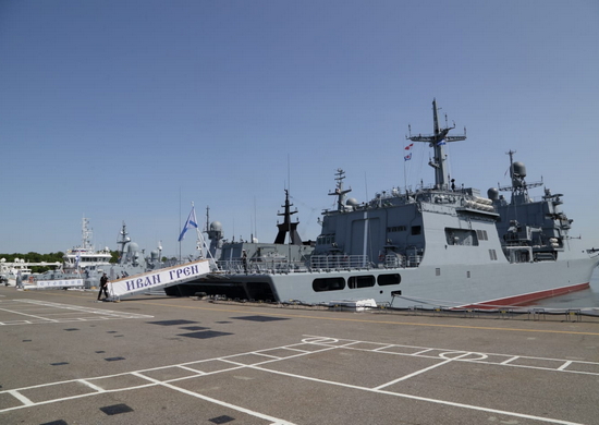 Современные боевые корабли, катера и суда обеспечения ВМФ примут участие в программе МВМС-2023