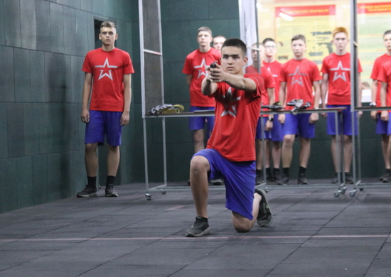 Суворовцы и кадеты проходят профориентационную летнюю практику на базе Новосибирского ВВКУ