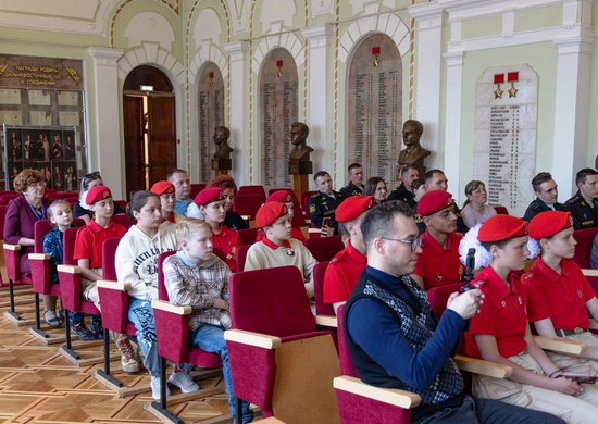 В Хабаровске в центре патриотического воспитания для юнармейцев откроются три профильные смены  «Наше юнармейское лето»