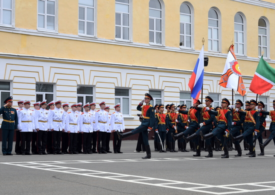 В Казанском суворовском военном училище состоялся торжественный выпуск воспитанников