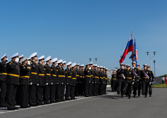 В Мурманском Нахимовском военно-морском училище состоялся выпуск воспитанников