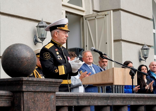 В Нахимовском военно-морском училище состоялся 75-й выпуск воспитанников