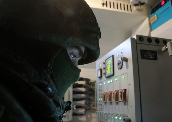 В Приамурье связисты Восточного военного округа развернули мобильные пункты управления
