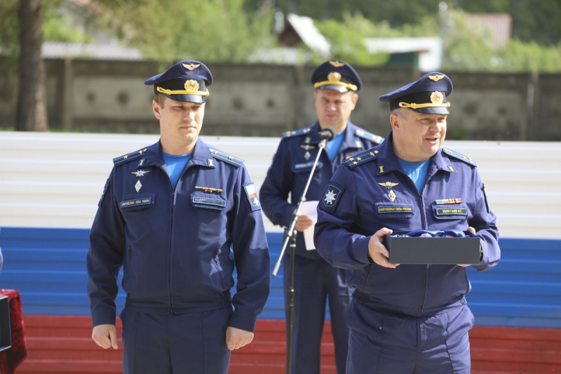 В Тверском авиационном соединении прошли торжественные мероприятия, посвященные 92-й годовщине военно-транспортной авиации