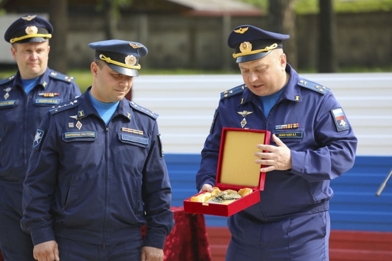В Тверском авиационном соединении прошли торжественные мероприятия, посвященные 92-й годовщине военно-транспортной авиации