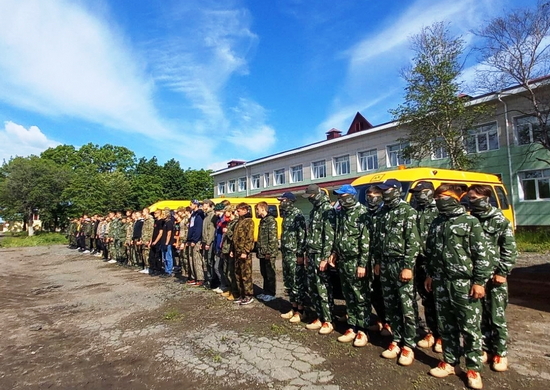 В Уссурийске юнармейцы приняли участие в военно-историческом многоборье «Путь героев»