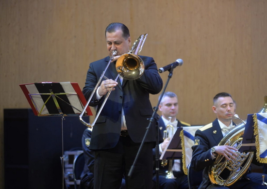 В Вологде в рамках фестиваля «Лето в Кремле» выступил оркестр ВМФ