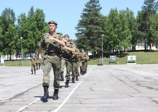 В ВВО более 5.5 тысяч военнослужащих текущего призыва завершают начальную военную подготовку