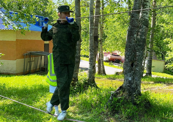Всероссийская военно-спортивная игра «Зарница» прошла в палаточном лагере «Сахалинская звезда»