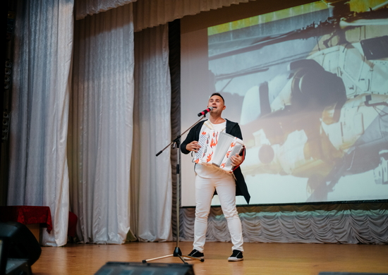 Артисты ЦОК ВКС провели акцию «В единстве наша сила» в Ростовской области