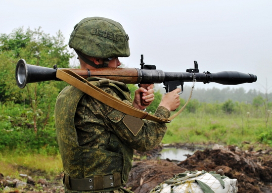 Добровольцы и военнослужащие ВВО на Сахалине выполнили боевые стрельбы из противотанковых гранатомётов