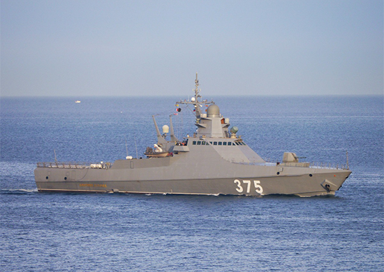 Экипажи кораблей Черноморского флота отработали совместные действия в составе корабельной поисковой ударной группы