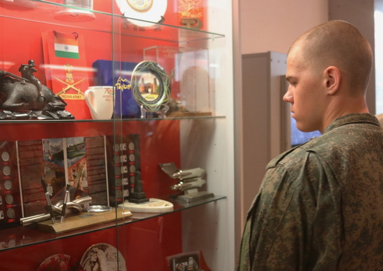 Курсанты НВВКУ посетили музей Боевой славы Дома офицеров Новосибирского гарнизона