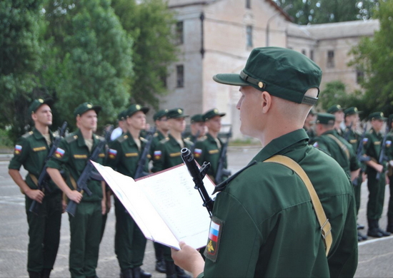 Молодые новобранцы полигона Капустин Яр приняли Военную присягу