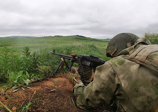 Мотострелки ВВО уничтожили опорный пункт условного противника в Приморском крае