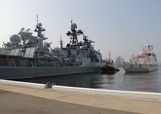 Отряд кораблей ВМС Китая завершил деловой заход во Владивосток