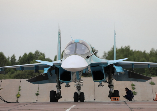 Подразделение антитеррора авиадивизии ЦВО училось отражать нападение противника на стоянку Су-34