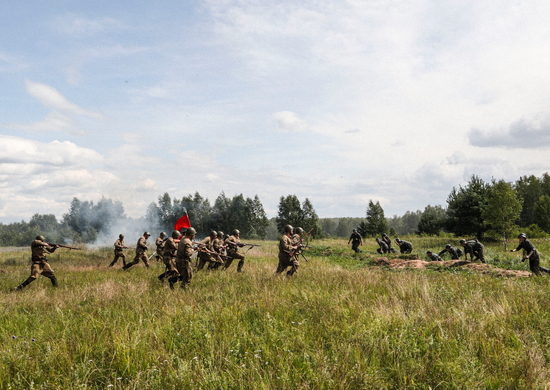 Военнослужащие Тверского соединения ВТА приняли участие в церемонии закрытия смены в военно-патриотическом лагере