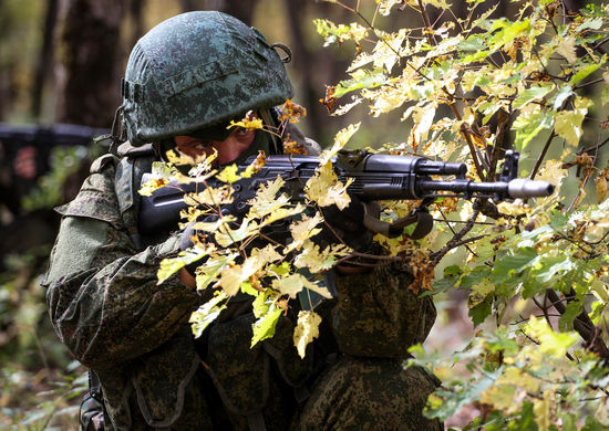 Военнослужащие ЗВО провели тренировку по антитеррору в Московской области