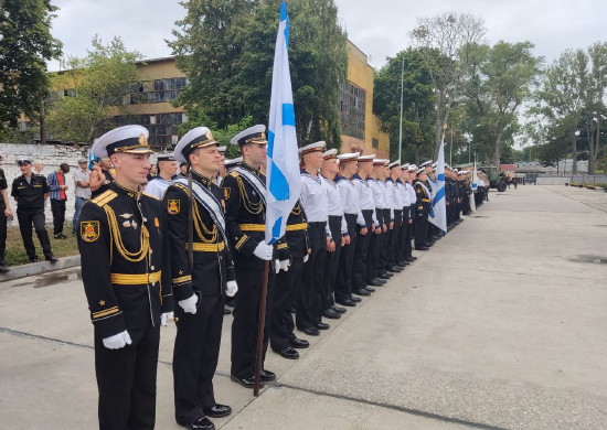 Акцию «Сила в Правде» на борту большого десантного корабля «Иван Грен» в Балтийске посетило более 17 тысяч человек