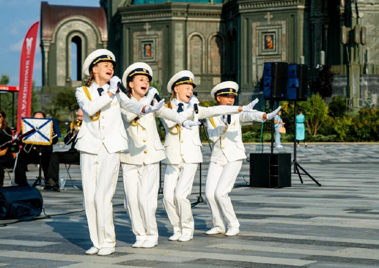 Оркестр ВМФ выступил на закрытии фестиваля «Военные оркестры в парках»