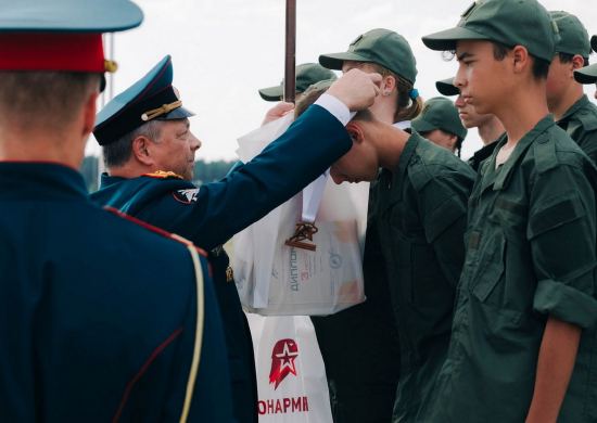 В Тюмени прошла Всероссийская военно-спортивная игра «Без права на ошибку» для юнармейцев