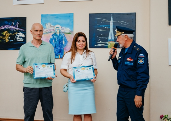 В выставочном пространстве ЦОК ВКС открылась выставка «Небо России»
