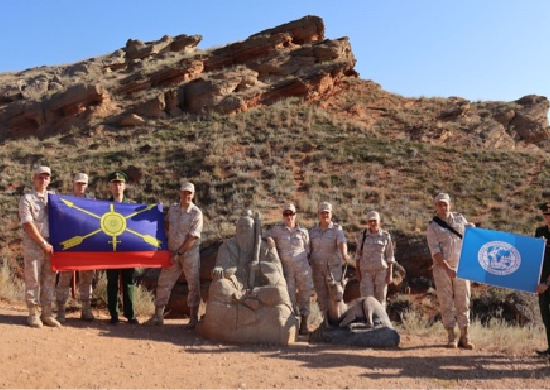 Военнослужащие полигона Капустин Яр посетили Мамаев Курган и озеро Баскунчак
