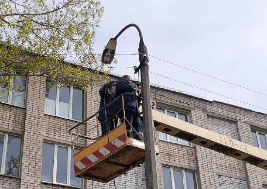 Военные коммунальщики выполнили ремонт 3,5 тыс. м линий электропередач на объектах ЮВО Волгоградской области