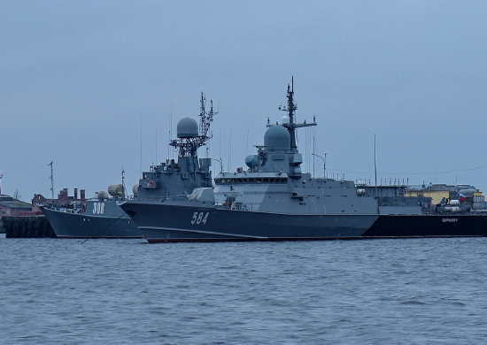 Корабельная ударная группа Балтийского флота провела учение по нанесению массированного ракетного удара