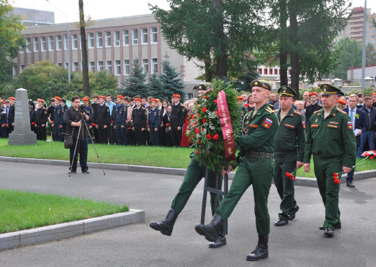 Личный состав Михайловской военной артиллерийской академии принял участие в церемонии открытия Мемориала павшим воинам-участникам СВО