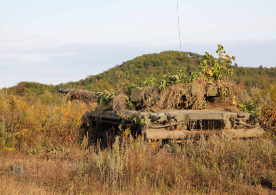 В Амурской области военнослужащие ВВО отработали танковые засады