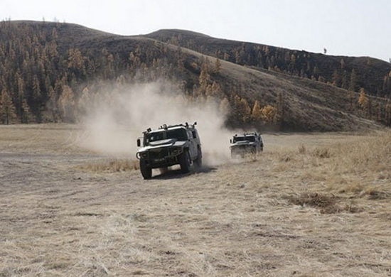 В Челябинской области проведена тренировка с военными водителями ЦВО по экстремальному вождению грузовой колёсной техники