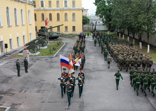 В Михайловской военной артиллерийской академии в Санкт-Петербурге прошли торжественные мероприятия по случаю начала учебного года
