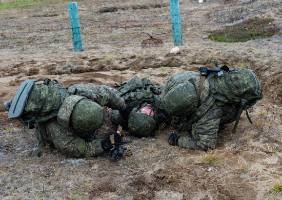 В Мурманской области прошли занятия с морскими пехотинцами по тактической медицине и эвакуации пострадавших с поля боя