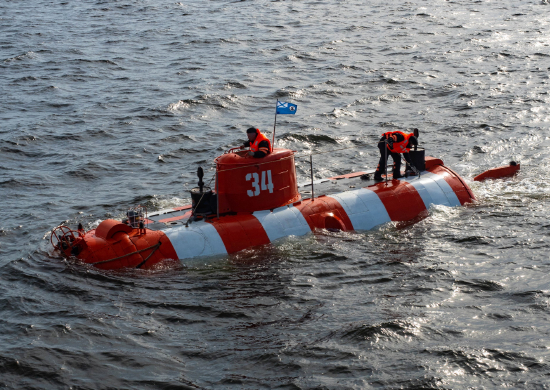 В одной из бухт Кольского залива состоялась тренировка экипажей глубоководных спасательных аппаратов Северного флота