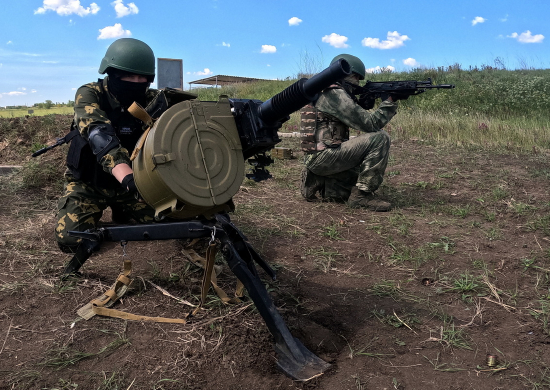 В Оренбургской области гранатометчики ЦВО отработали приемы борьбы с танками и пехотой условного противника