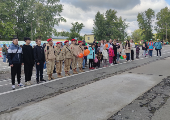 Военнослужащие ЦВО устроили праздник «Осеннее приключение» для детей из Екатеринбурга
