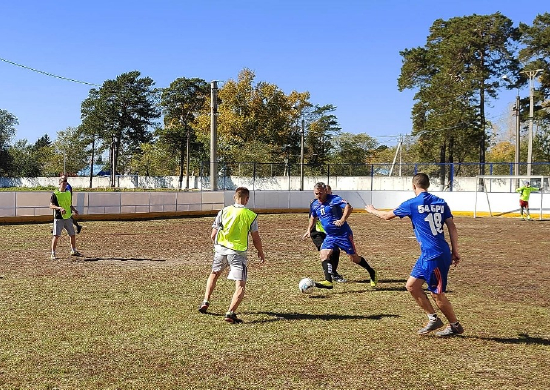 Военнослужащие соединения связи Амурского общевойскового объединения ВВО организовали турнир по мини-футболу в Белогорске