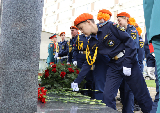 Церемония возложения цветов Героями России к стеле «Героев Отечества» прошла в Хабаровске