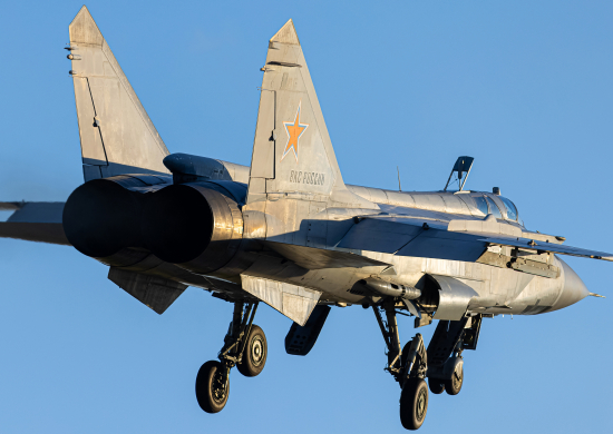 Экипажи истребителей МиГ-31бм отработали перехват условного воздушного противника под Тверью