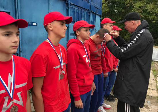 Команда Нахимовского военно-морского училища «Шторм» стала призером ежегодной гребно-парусной гонки на Неве