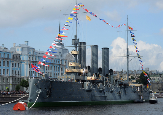 Крейсер «Аврора» вошел в десятку лучших туристических мест Санкт-Петербурга