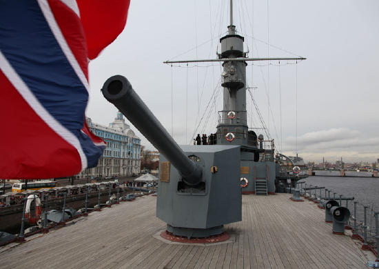 Крейсер «Аврора» вошел в десятку лучших туристических мест Санкт-Петербурга