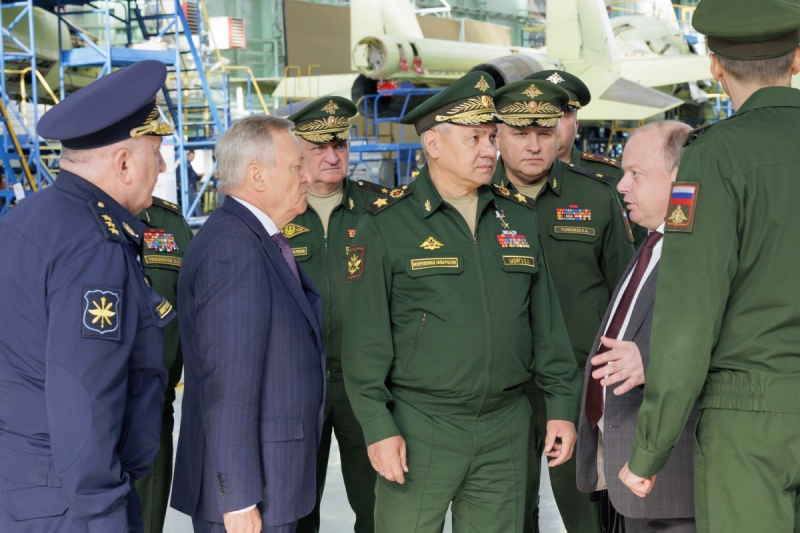 Министр обороны РФ генерал армии Сергей Шойгу проверил выполнение гособоронзаказа в Новосибирской области