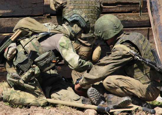 На полигонах Восточного военного округа с военнослужащими завершились тренировки по тактической медицине